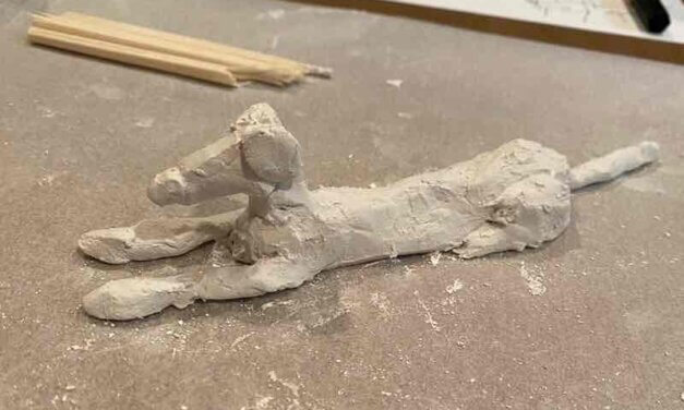 NEW | 4x10x4cm | clay | 2023 #dog